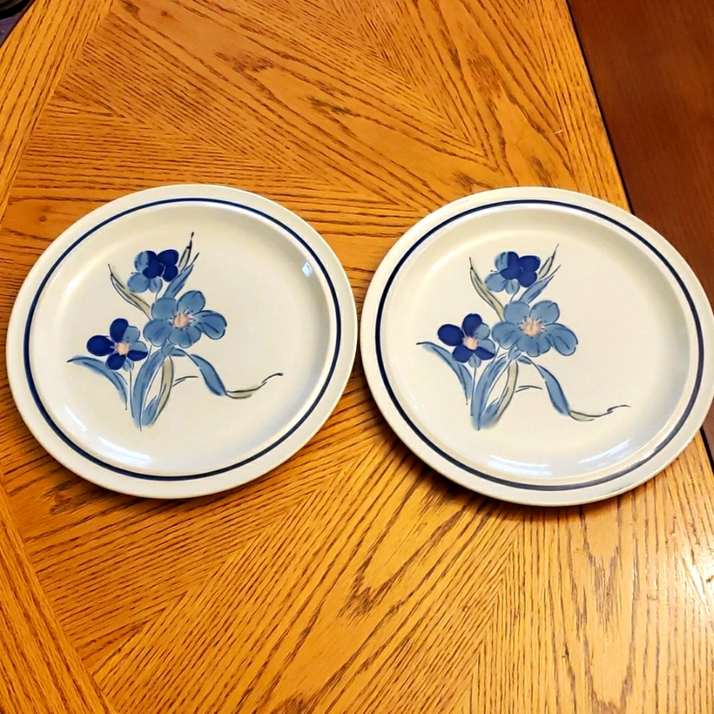 Vintage Montrose Plates